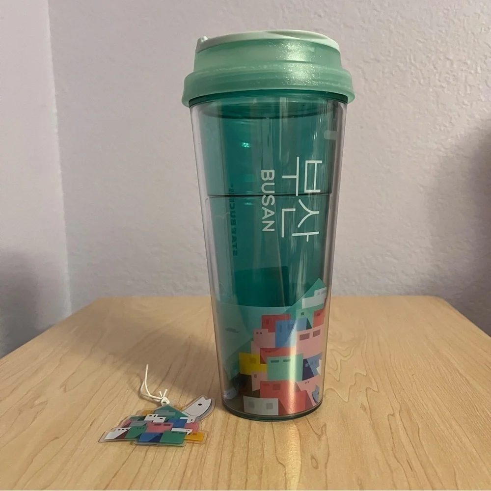 NEW STARBUCKS KOREA Busan Town Traveler Tumbler 16 oz Blue Gamcheon